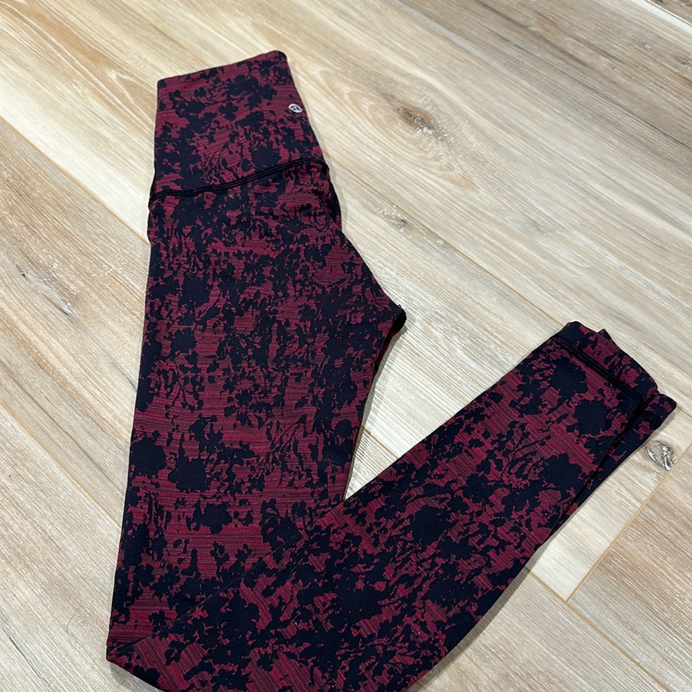 LULULEMON LEGGINGS